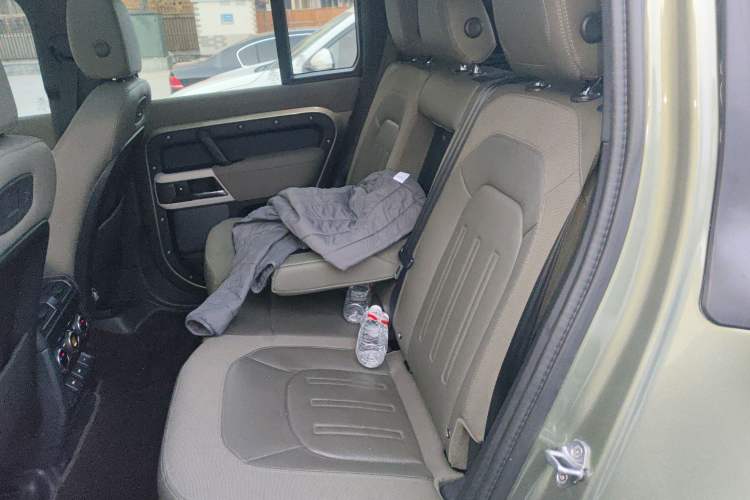 Used Land Rover Defender 2020 110 P400 SE Left Rear Seat
