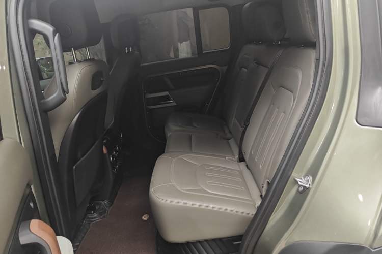 Used Land Rover Defender 2020 110 P400 HSE Left Rear Seat
