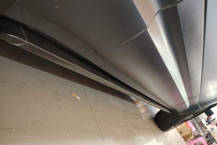 Used Land Rover Defender 2020 110 P400 HSE Left Side Sill