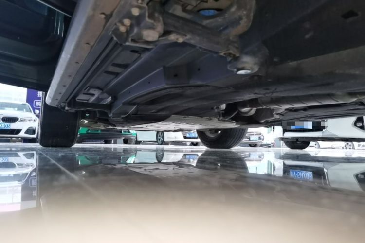 Used Land Rover Defender 2020 110 P400 HSE Left Side Sill