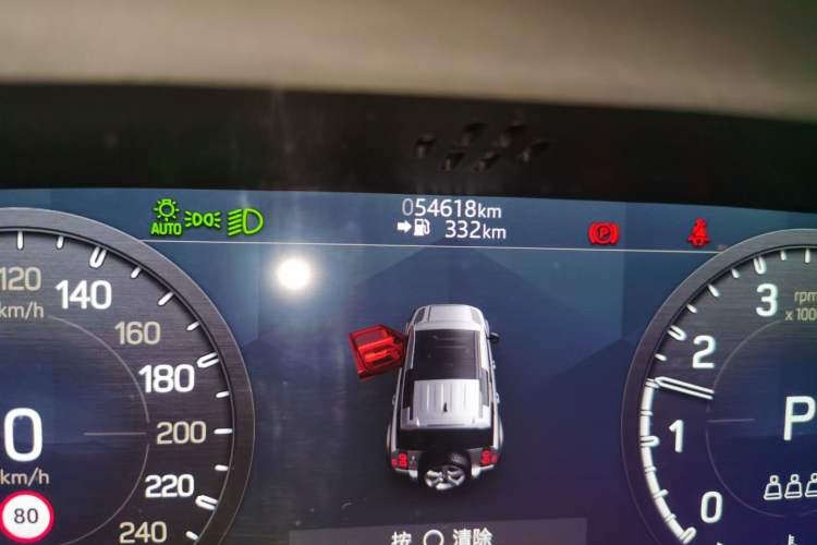 Used Land Rover Defender 2020 110 P400 HSE Odometer Close Up