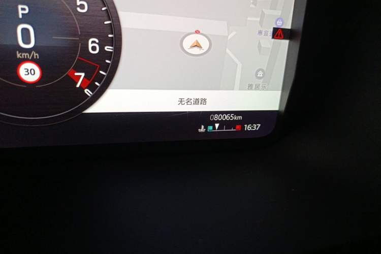 Used Land Rover Defender 2020 110 P400 HSE Odometer Close Up