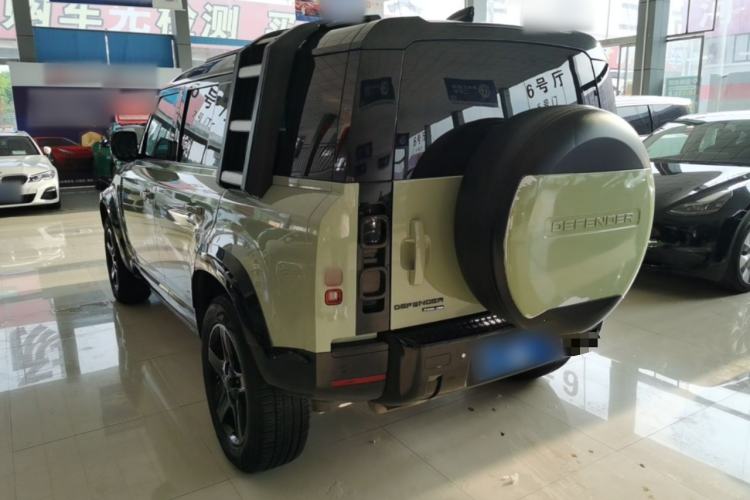 Used Land Rover Defender 2020 110 P400 HSE Rear Left 45 Deg