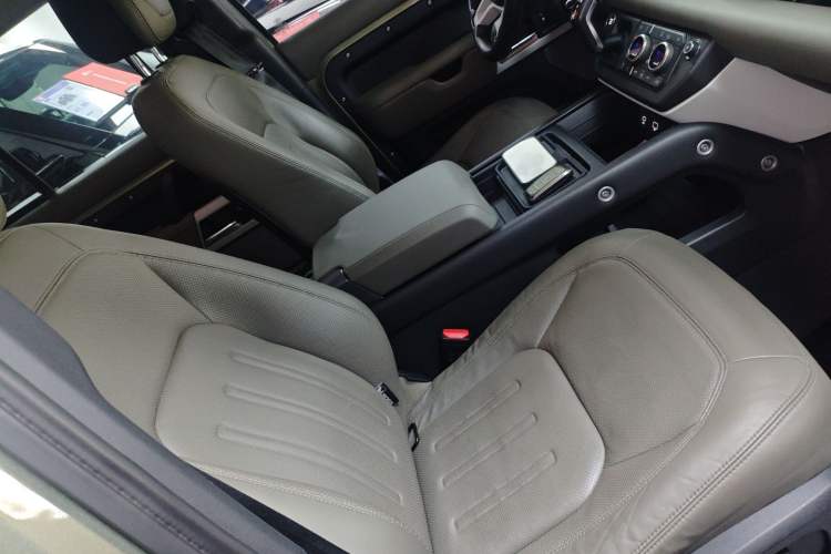 Used Land Rover Defender 2020 110 P400 HSE Right Front Seat