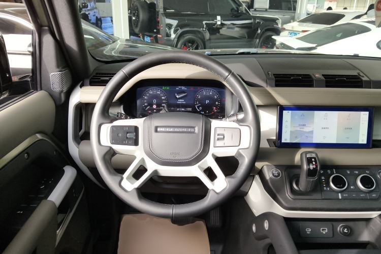 Used Land Rover Defender 2020 110 P400 HSE Steering Wheel