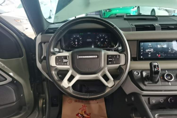 Used Land Rover Defender 2020 110 P400 HSE Steering Wheel