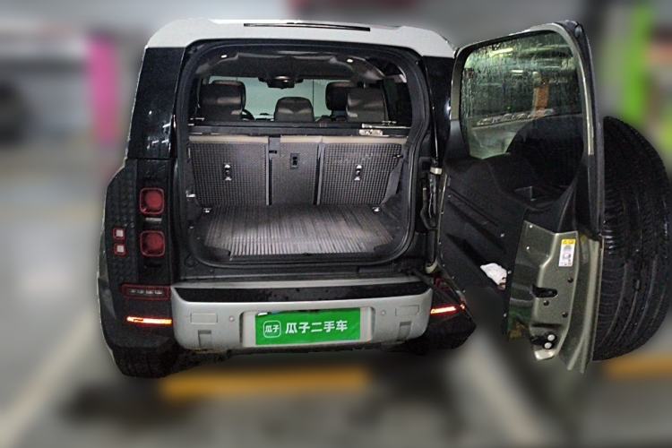Used Land Rover Defender 2020 110 P400 HSE Trunk