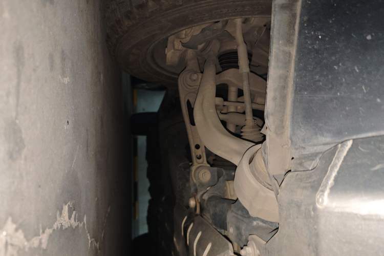 Used Land Rover Defender 2020 110 P400 HSE Chassis Front Right