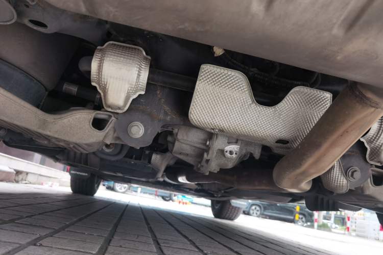 Used Land Rover Defender 2020 110 P400 HSE Chassis Rear