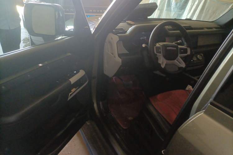 Used Land Rover Defender 2020 110 P400 SE Driver Seat