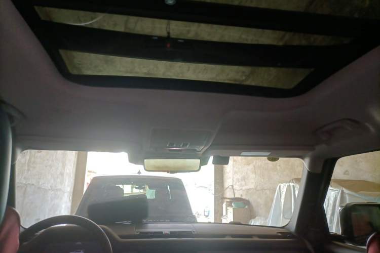 Used Land Rover Defender 2020 110 P400 SE Headliner