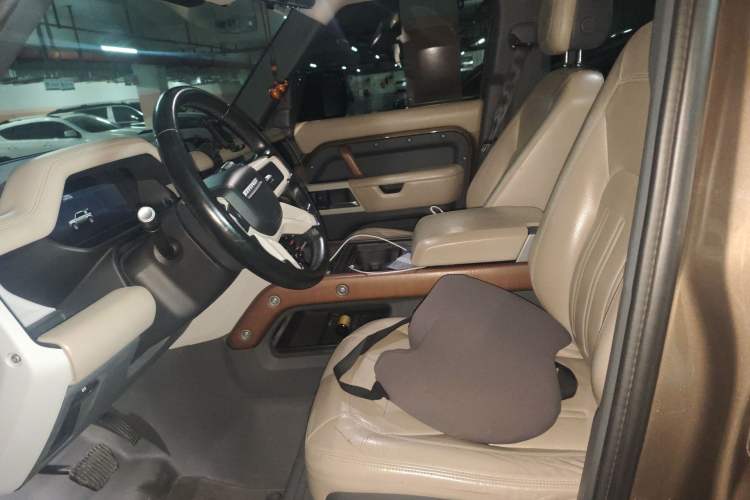 Used Land Rover Defender 2020 110 P400 HSE Left Front Seat