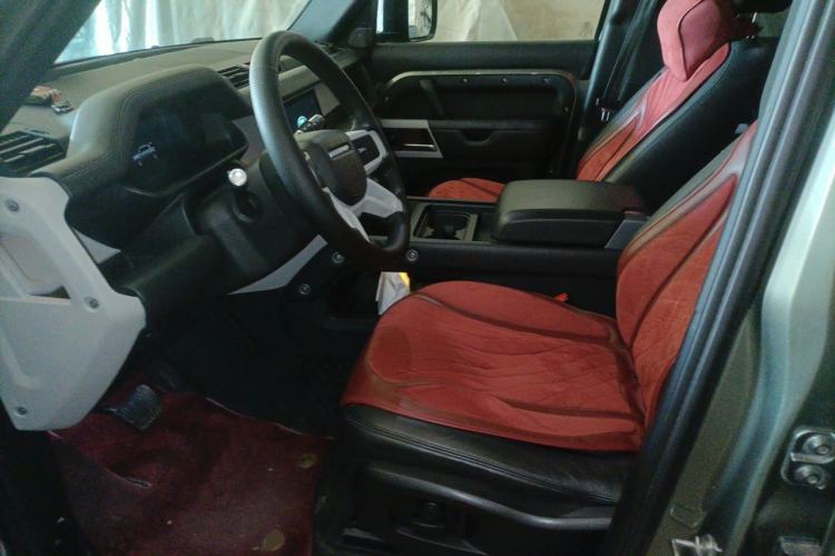 Used Land Rover Defender 2020 110 P400 SE Left Front Seat