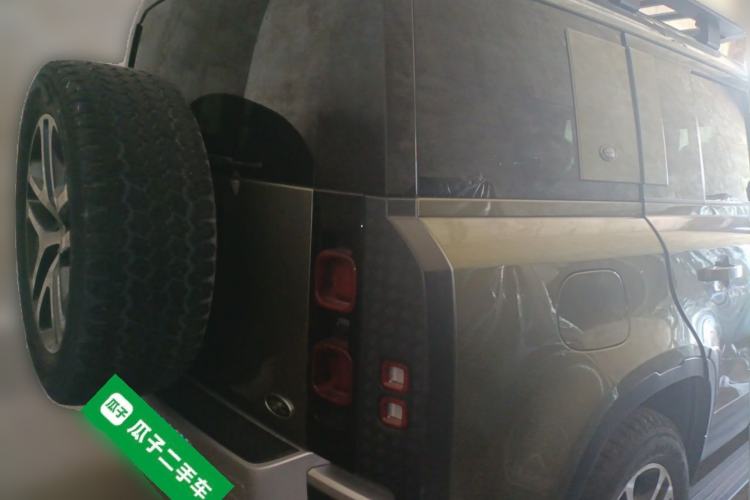 Used Land Rover Defender 2020 110 P400 SE Rear Right 45 Deg