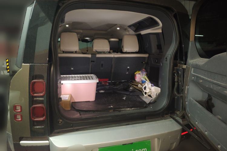 Used Land Rover Defender 2020 110 P400 HSE Trunk