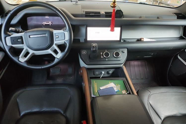Used Land Rover Defender 2020 110 P400 First Edition Matte Silver Special Kit Version Center Console
