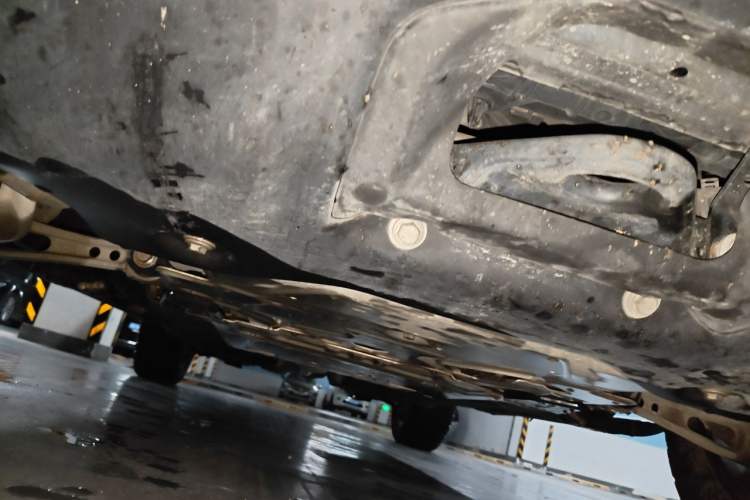 Used Land Rover Defender 2020 110 P400 HSE Chassis Front