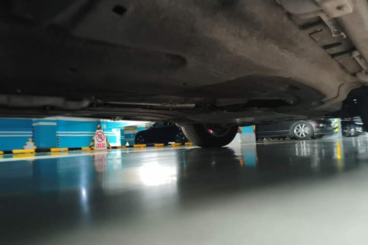 Used Land Rover Defender 2020 110 P400 HSE Chassis Rear Right
