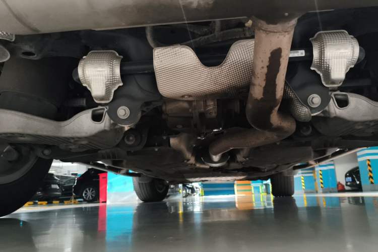Used Land Rover Defender 2020 110 P400 HSE Chassis Rear