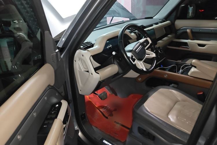 Used Land Rover Defender 2020 110 P400 HSE Driver Seat