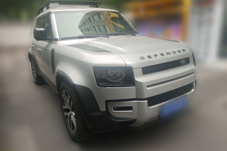 Used Land Rover Defender 2020 110 P400 HSE Front Right 45 Deg