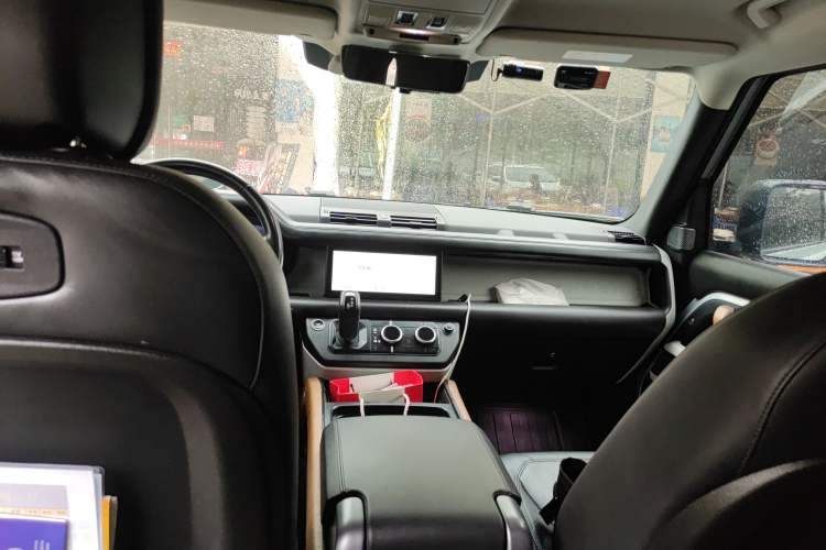 Used Land Rover Defender 2020 110 P400 Dark Special Edition Headliner