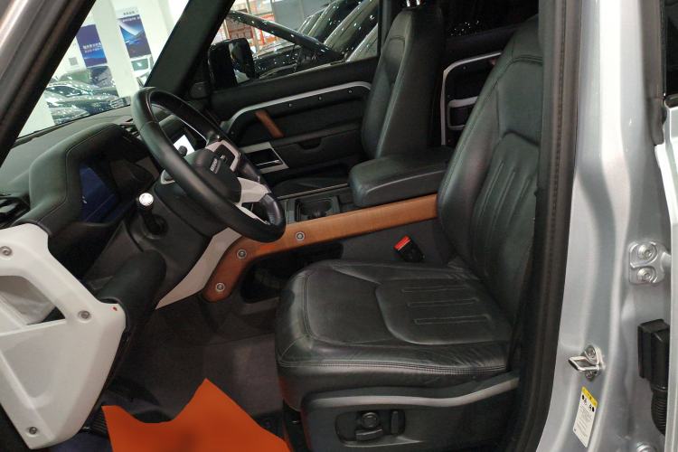 Used Land Rover Defender 2020 110 P400 Dark Special Edition Left Front Seat