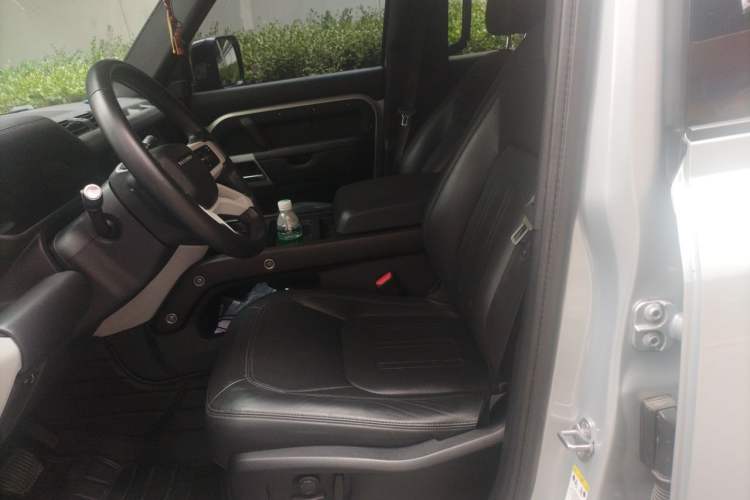 Used Land Rover Defender 2020 110 P400 HSE Left Front Seat