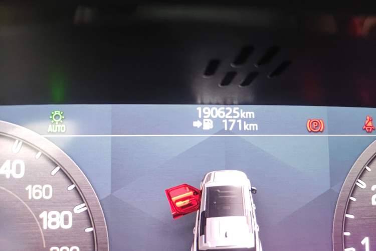 Used Land Rover Defender 2020 110 P400 Dark Special Edition Odometer Close Up