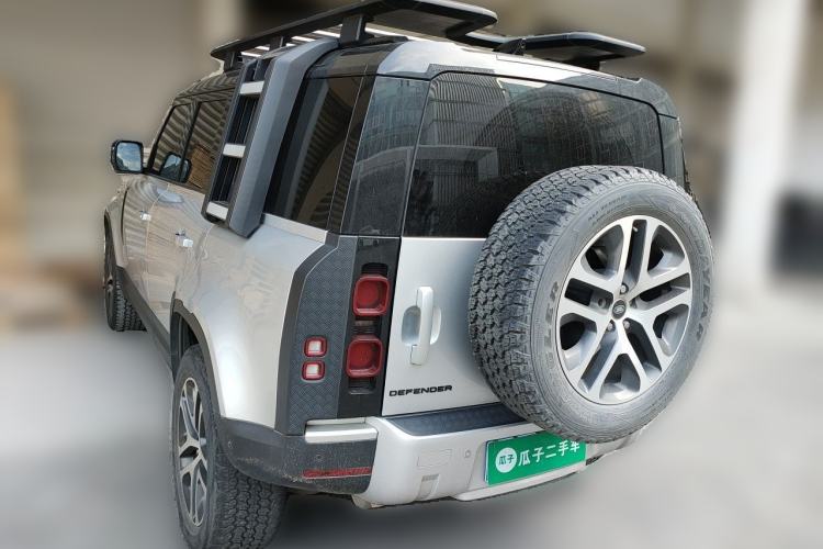 Used Land Rover Defender 2020 110 P400 First Edition Matte Silver Special Kit Version Rear Left 45 Deg