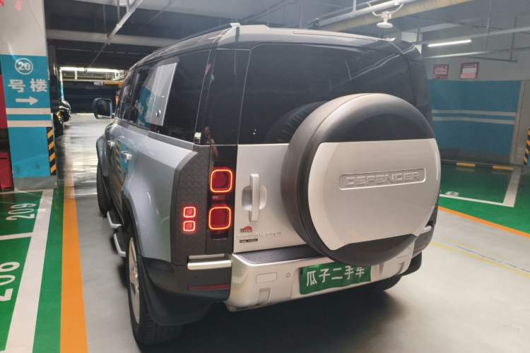 Used Land Rover Defender 2020 110 P400 HSE Rear Left 45 Deg