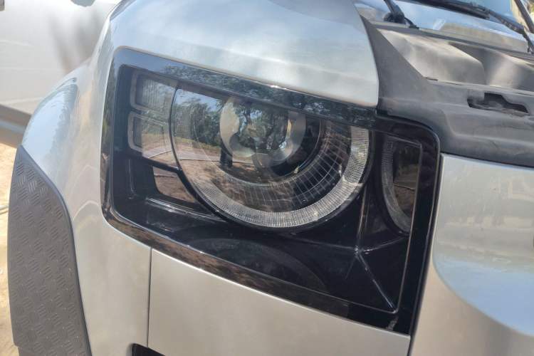 Used Land Rover Defender 2020 110 P400 Dark Special Edition Right Front Headlight