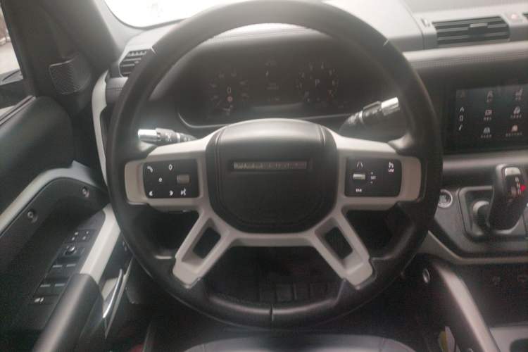 Used Land Rover Defender 2020 110 P400 HSE Steering Wheel