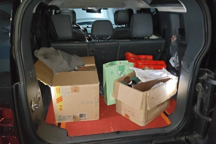 Used Land Rover Defender 2020 110 P400 HSE Trunk