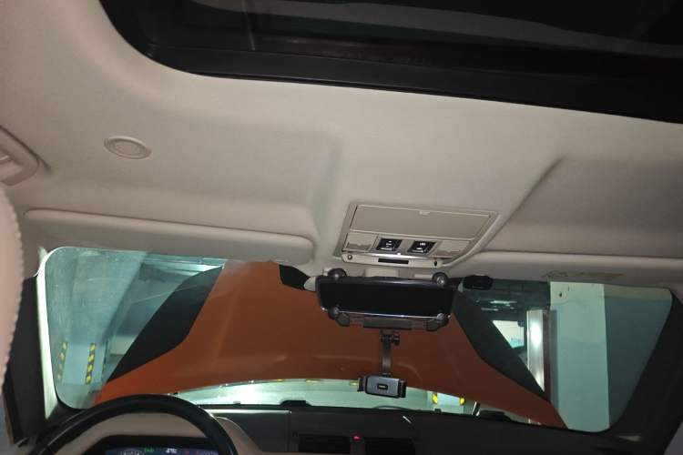 Used Land Rover Defender 2020 110 P400 HSE Headliner