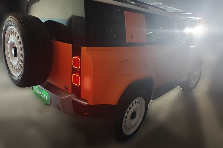 Used Land Rover Defender 2020 110 P400 HSE Rear Right 45 Deg