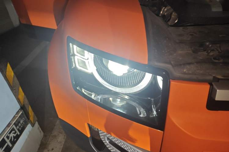 Used Land Rover Defender 2020 110 P400 HSE Right Front Headlight