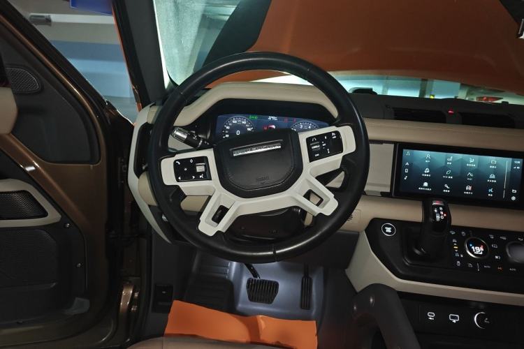 Used Land Rover Defender 2020 110 P400 HSE Steering Wheel