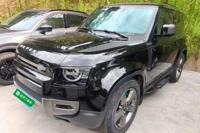 Ojetý Land Rover Defender 2021 90 P400 Classic Reproduction Edition