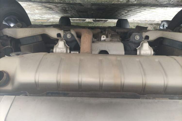 Used Land Rover Defender 2021 110 P400 X Chassis Rear