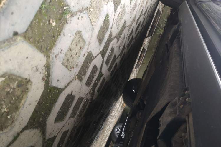 Used Land Rover Defender 2021 110 P400 X Chassis Rear Left