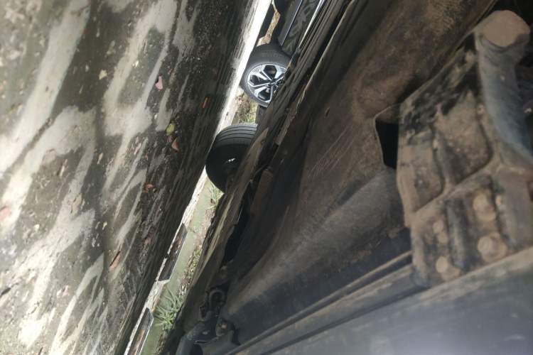 Used Land Rover Defender 2021 110 P400 X Chassis Rear Right