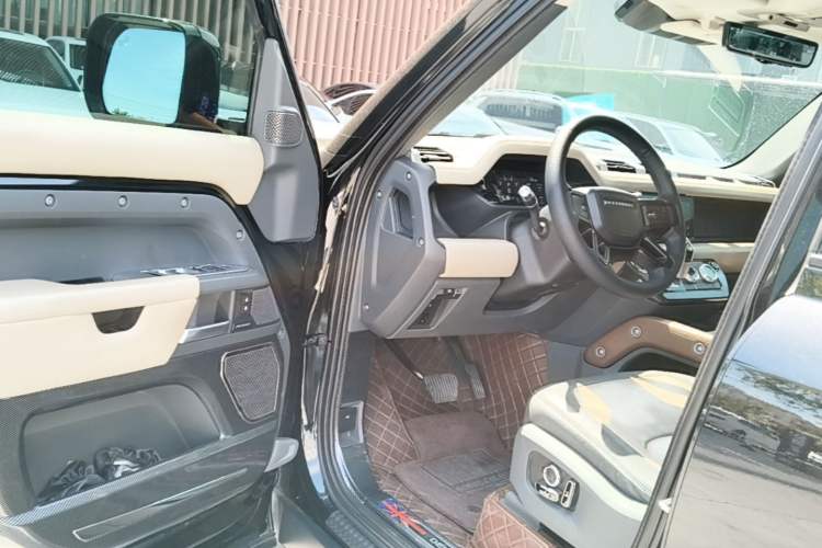 Used Land Rover Defender 2021 110 P400 X-DYNAMIC HSE Driver Seat