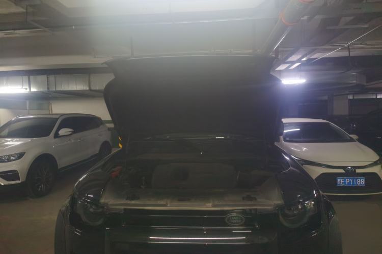 Used Land Rover Defender 2021 110 P400 Dark Special Edition Engine Bay