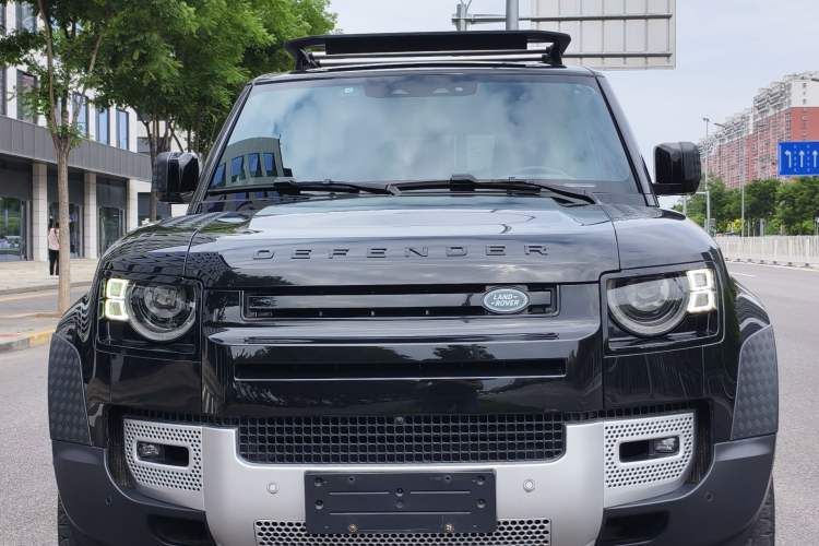 Used Land Rover Defender 2021 110 P400 Dark Special Edition Exterior 1