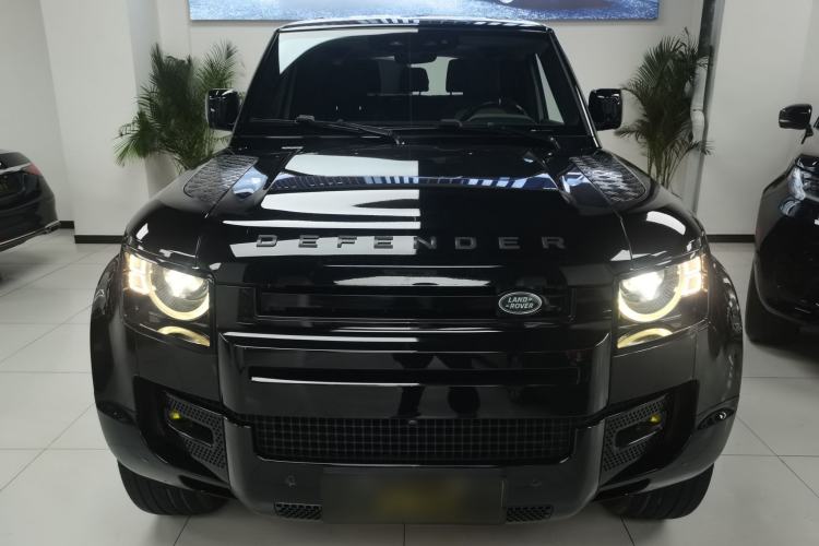 Used Land Rover Defender 2021 90 P400 X-DYNAMIC S Exterior 1