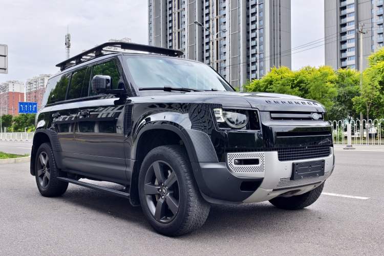 Used Land Rover Defender 2021 110 P400 Dark Special Edition Exterior 2