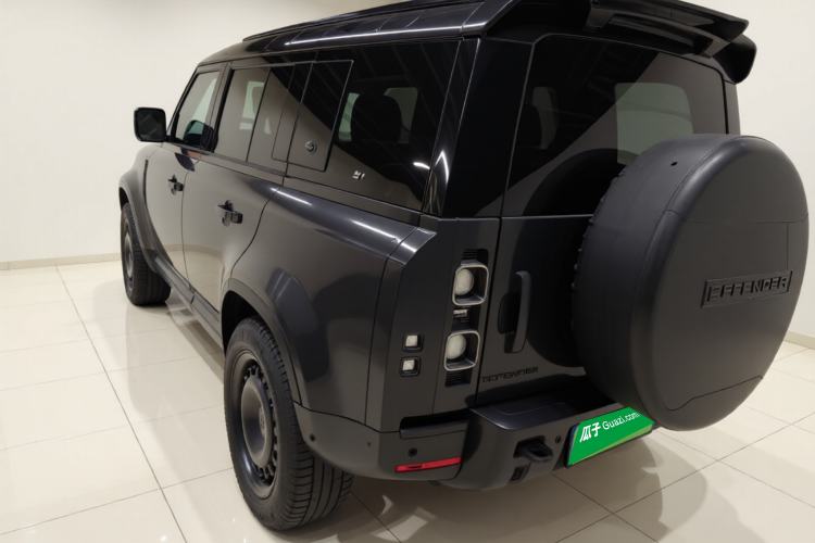 Used Land Rover Defender 2021 110 P400 X Exterior 2
