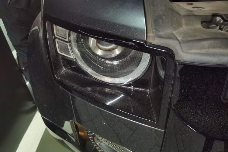 Used Land Rover Defender 2021 110 P400 X Exterior 3