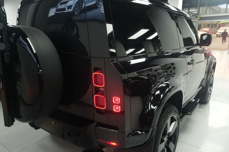 Used Land Rover Defender 2021 90 P400 X-DYNAMIC S Exterior 5